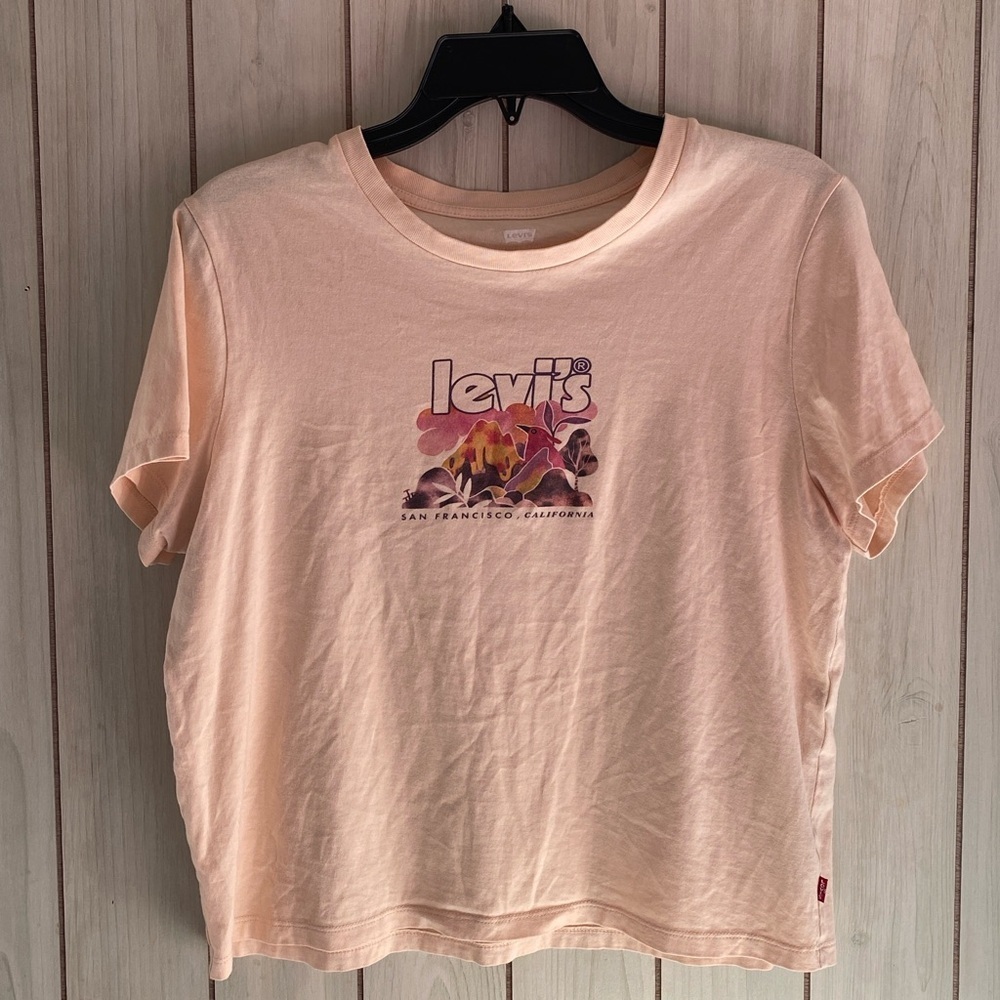 levi’s peach graphic t shirt tank top women’s crop medium M shirt bird
